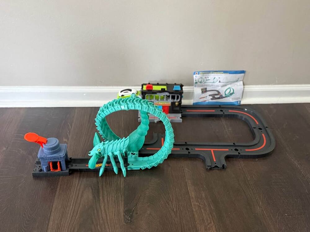 Hot Wheels City Toxic Scorpion Attack Track Set 🦂🚙💨⚡️